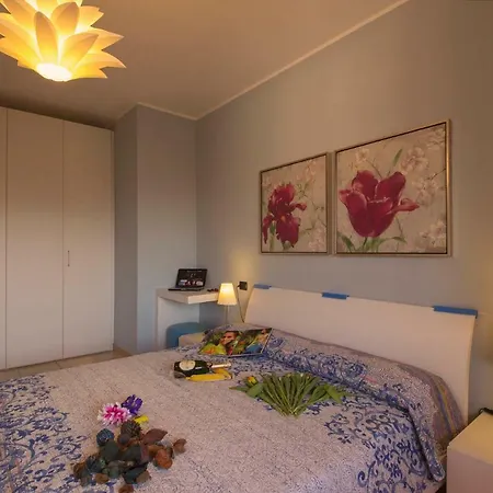 Cantone Sleeps 4 Pool Wifi Apartamento
